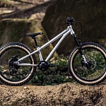 Детский велосипед Early Rider Hellion Brushed Aluminium 24