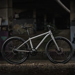 Детский велосипед Early Rider Belter Brushed Aluminium 24