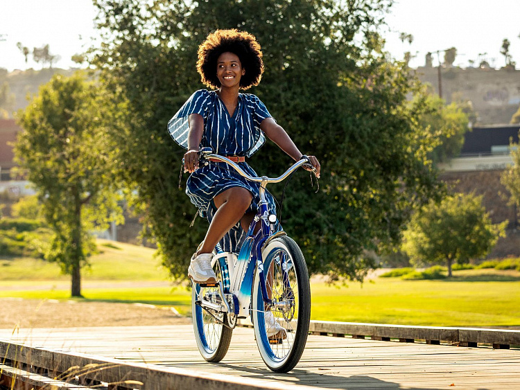 Электровелосипед Electra Cruiser GO! Step Thru Shibori