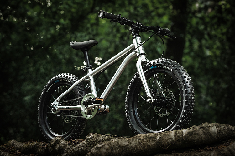 Детский велосипед Early Rider Seeker Brushed Aluminium 16"